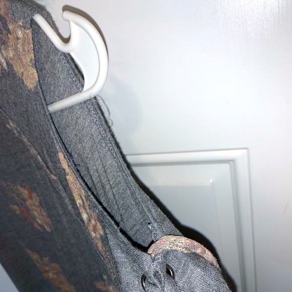 Maurices Size XS Floral Shirt - Picture 3 of 4